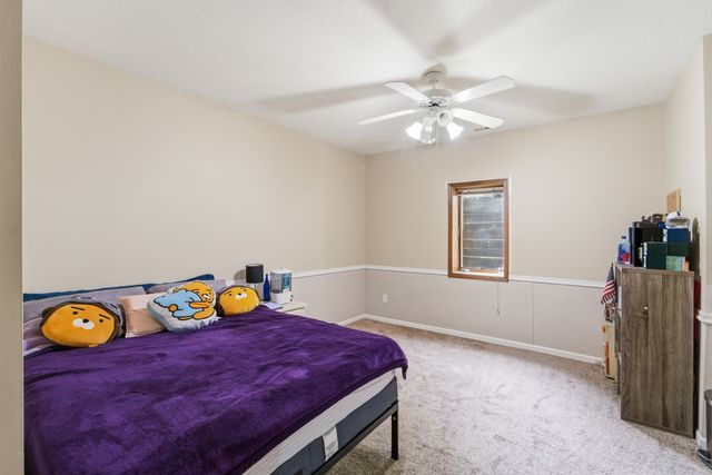 13556 VILLAGE Court, Clive, IA 50325
