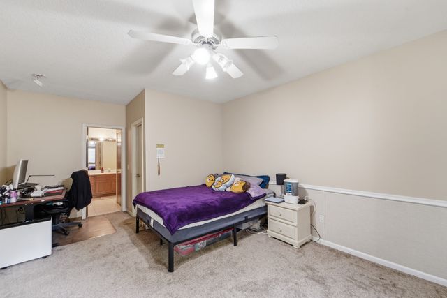 13556 VILLAGE Court, Clive, IA 50325