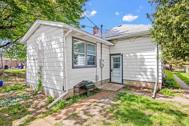1700 Reaney Avenue, Saint Paul, MN 55106