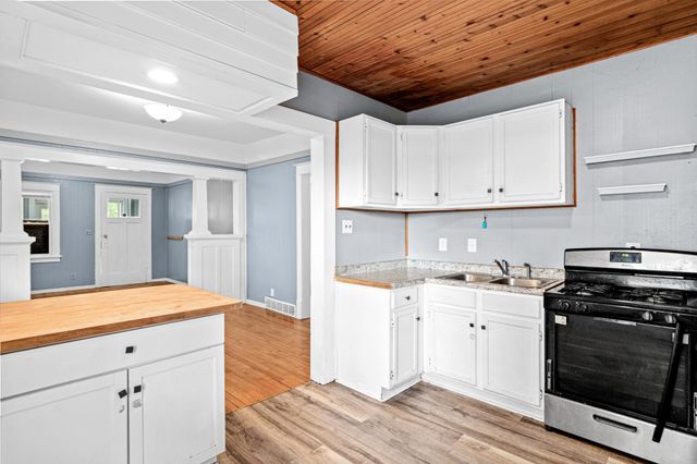 1700 Reaney Avenue, Saint Paul, MN 55106
