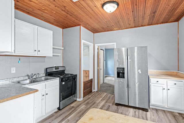 1700 Reaney Avenue, Saint Paul, MN 55106