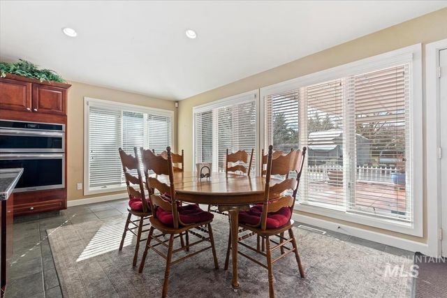 4609 N Mountain View Drive, Boise, ID 83704