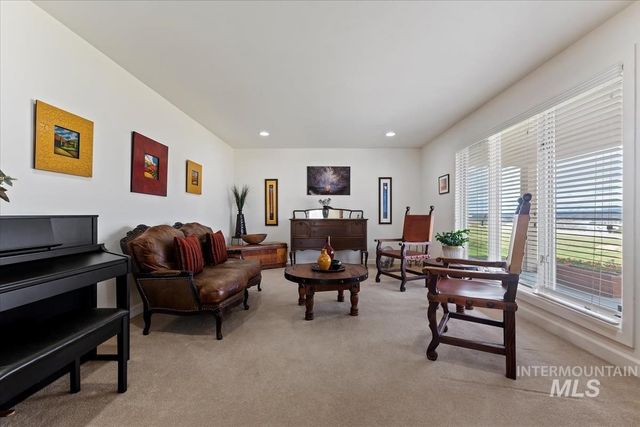 4609 N Mountain View Drive, Boise, ID 83704