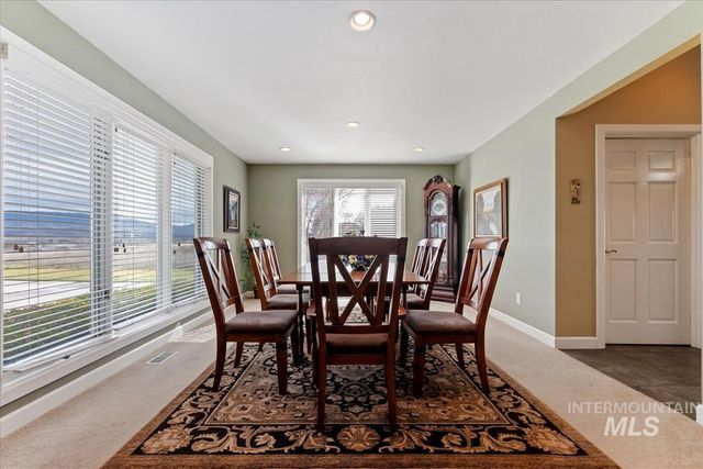 4609 N Mountain View Drive, Boise, ID 83704