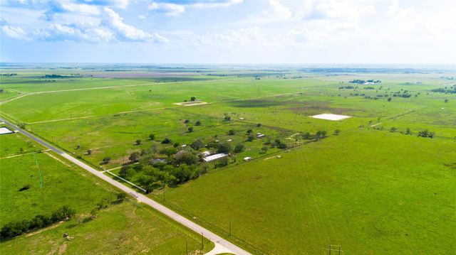 00 Cr 307, Louise, TX 77437