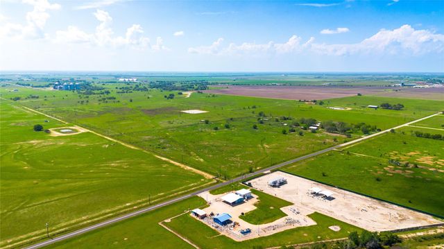 00 Cr 307, Louise, TX 77437