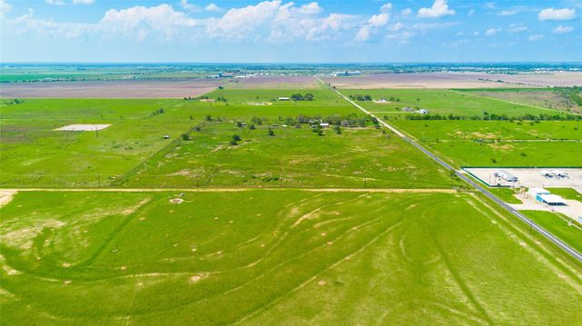 00 Cr 307, Louise, TX 77437