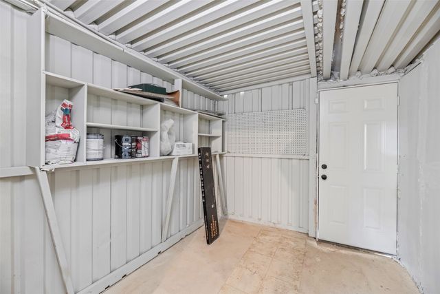 6416 Ava Court Drive, Fort Worth, TX 76112