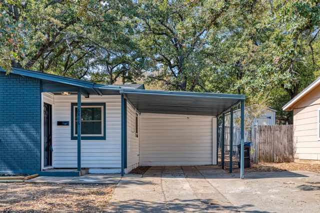 6416 Ava Court Drive, Fort Worth, TX 76112