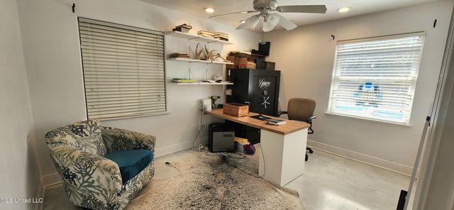 2100 Lafitte Street, Ocean Springs, MS 39564