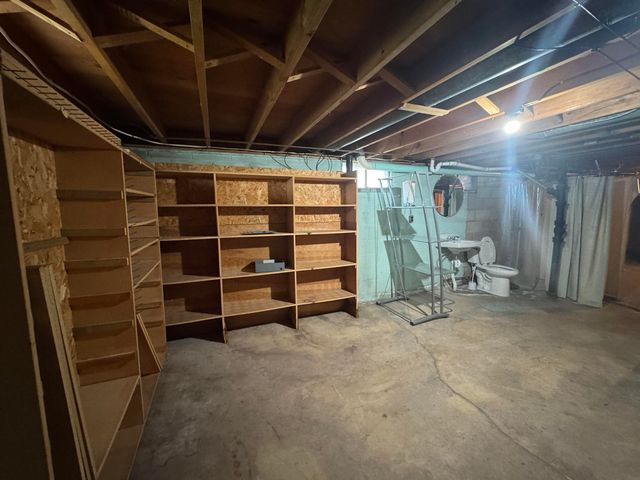 1908 Owen St., Charles City, IA 50616