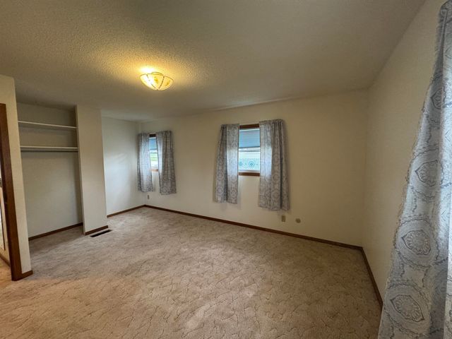 1908 Owen St., Charles City, IA 50616