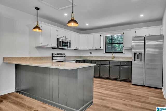 855 VALLEY TRAIL, Warrior, AL 35180