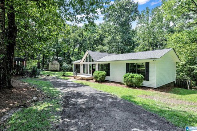 855 VALLEY TRAIL, Warrior, AL 35180