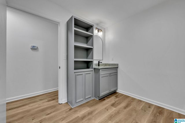 855 VALLEY TRAIL, Warrior, AL 35180