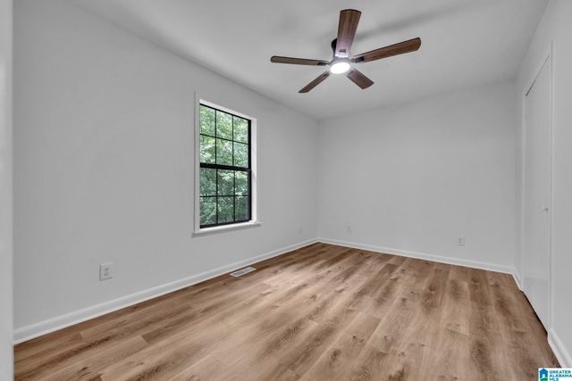 855 VALLEY TRAIL, Warrior, AL 35180