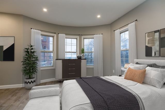 296 Ames 2F, Lawrence, MA 01841