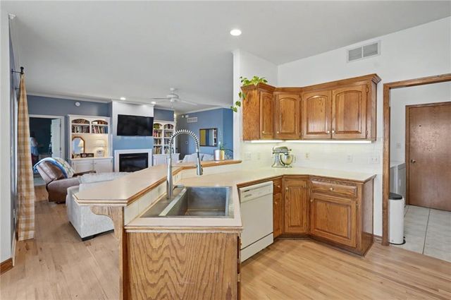 3528 Tillerman Drive, Lawrence, KS 66049