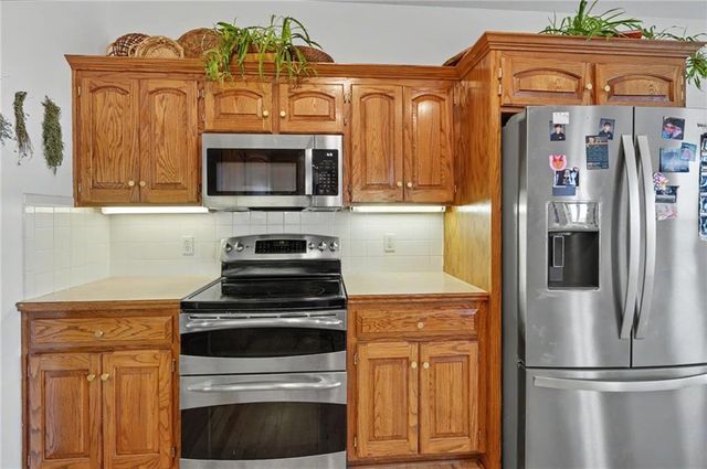 3528 Tillerman Drive, Lawrence, KS 66049