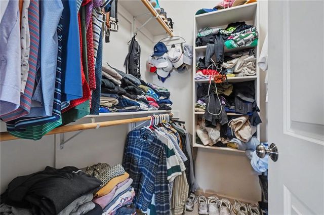 3528 Tillerman Drive, Lawrence, KS 66049