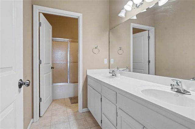 3528 Tillerman Drive, Lawrence, KS 66049