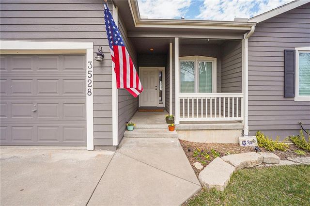 3528 Tillerman Drive, Lawrence, KS 66049
