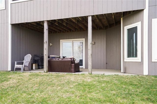 3528 Tillerman Drive, Lawrence, KS 66049