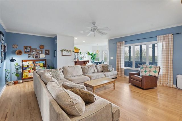 3528 Tillerman Drive, Lawrence, KS 66049