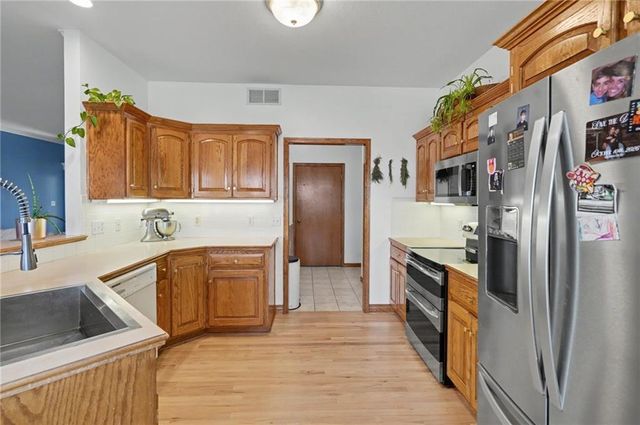 3528 Tillerman Drive, Lawrence, KS 66049