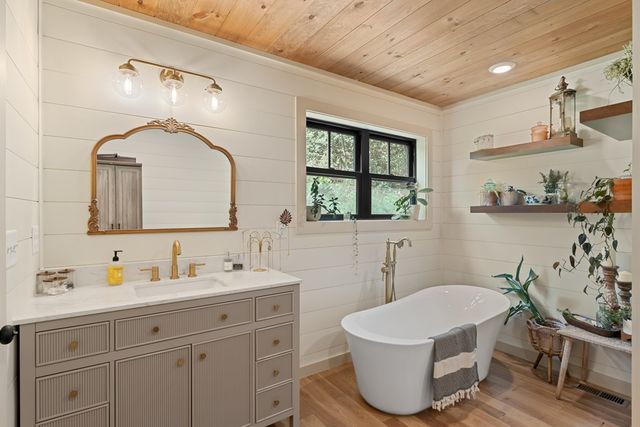 21136 Joe Brown Hwy, Murphy, NC 28906