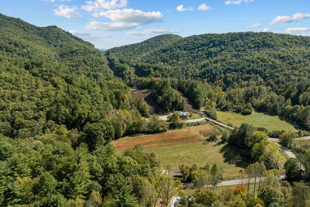 21136 Joe Brown Hwy, Murphy, NC 28906