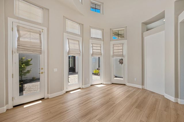 714 Canyon Oak Ln, Lincoln, CA 95648