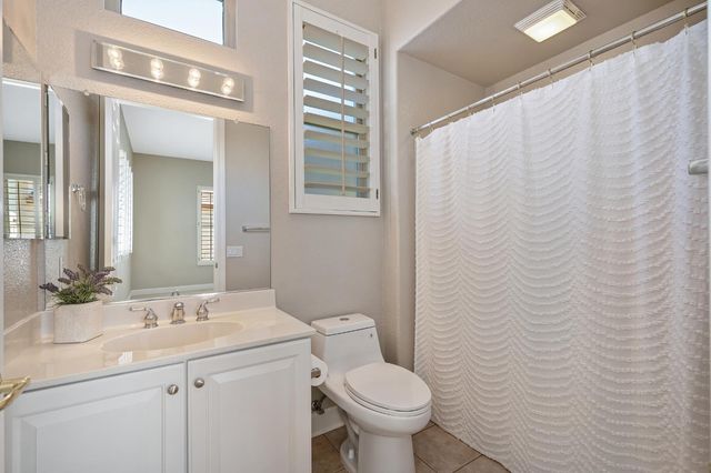 714 Canyon Oak Ln, Lincoln, CA 95648