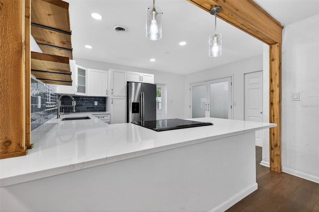 210 N GLEN AVENUE, Tampa, FL 33609