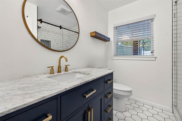 210 N GLEN AVENUE, Tampa, FL 33609