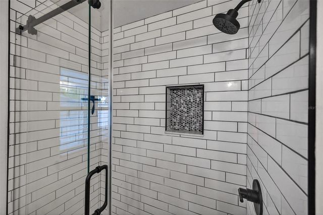 210 N GLEN AVENUE, Tampa, FL 33609