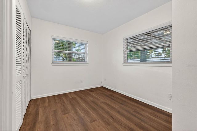 210 N GLEN AVENUE, Tampa, FL 33609