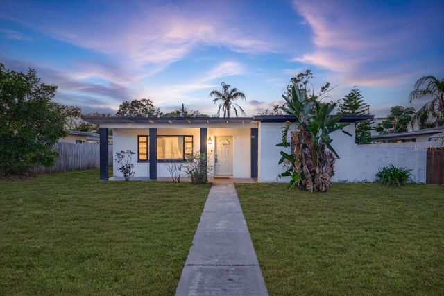 210 N GLEN AVENUE, Tampa, FL 33609