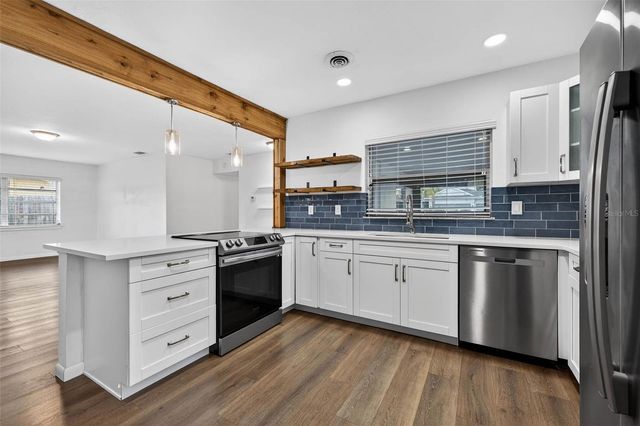 210 N GLEN AVENUE, Tampa, FL 33609