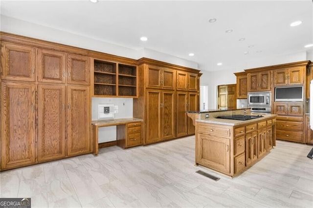 550 Atlanta Country Club Drive SE, Marietta, GA 30067