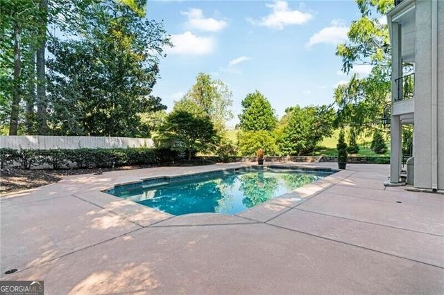 550 Atlanta Country Club Drive SE, Marietta, GA 30067