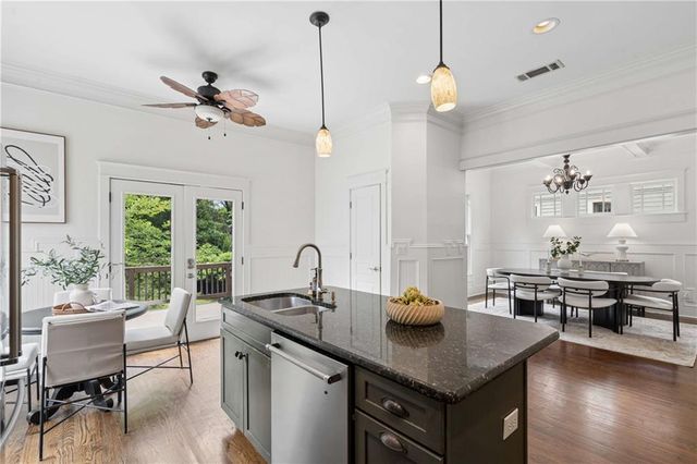 2129 Oakview Road SE, Atlanta, GA 30317