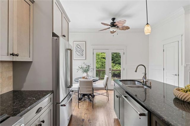 2129 Oakview Road SE, Atlanta, GA 30317