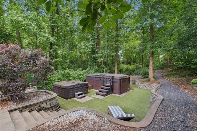 2129 Oakview Road SE, Atlanta, GA 30317