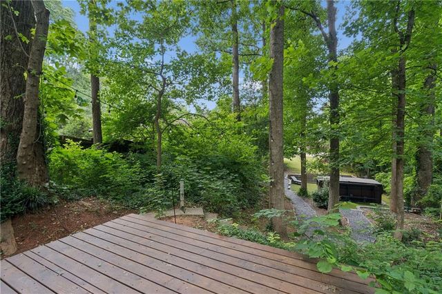 2129 Oakview Road SE, Atlanta, GA 30317