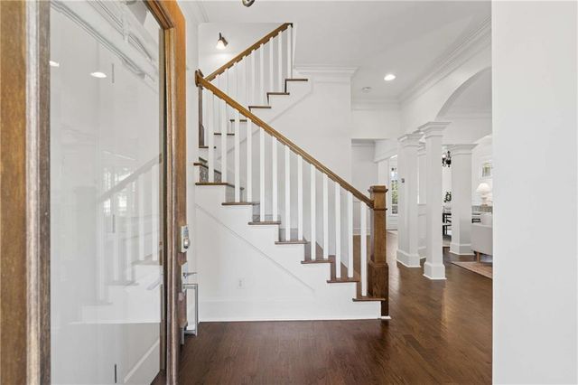 2129 Oakview Road SE, Atlanta, GA 30317