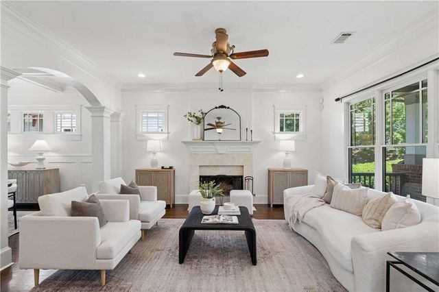 2129 Oakview Road SE, Atlanta, GA 30317