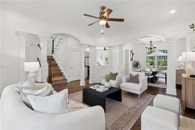2129 Oakview Road SE, Atlanta, GA 30317