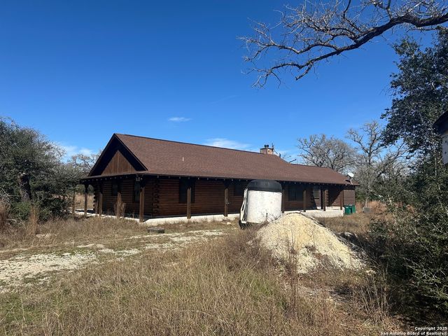 4500 Hickory Forrest, Seguin, TX 78155