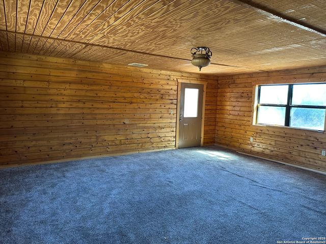 4500 Hickory Forrest, Seguin, TX 78155